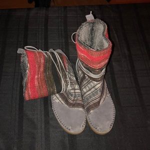 TOMS Nepal Boots